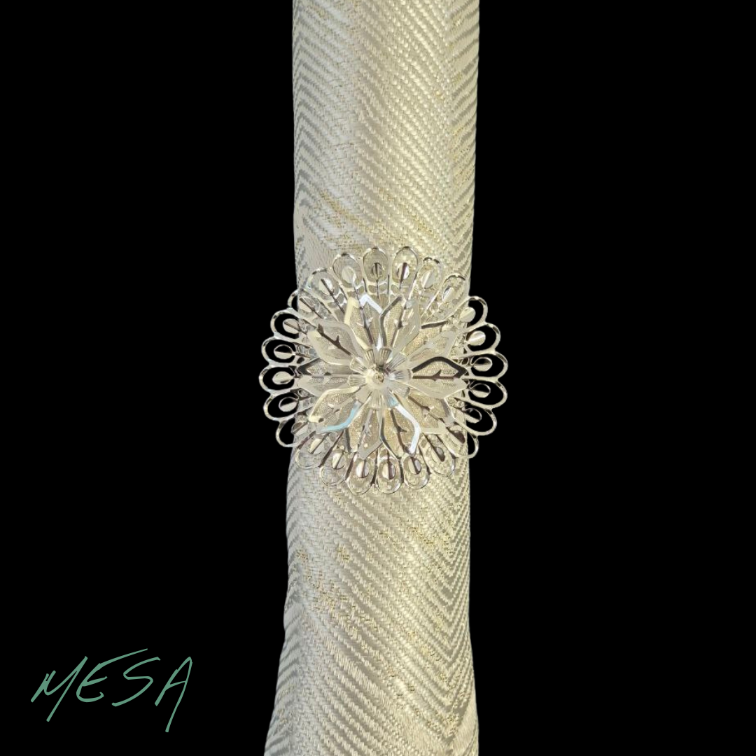 MESA- חבקים למפיות עם פרח כסוף גדול | נגיעה אלגנטית ויוקרתית לשולחן