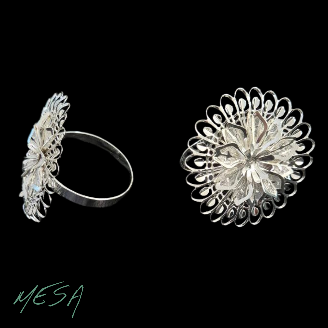 MESA- חבקים למפיות עם פרח כסוף גדול | נגיעה אלגנטית ויוקרתית לשולחן